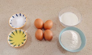 电饭锅做蛋糕的方法和步骤（电饭锅做蛋糕的家庭制作方法和步骤图解）